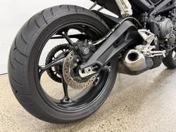 2017 Triumph STREET TRIPLE S 660 LAMS Red