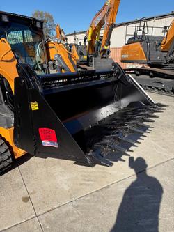 2025 Case CE Tr270b Compact Track Loader Orange