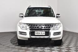 2018 Mitsubishi Pajero Exceed