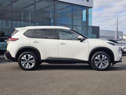 2025 Nissan X-TRAIL ST-L