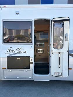 2011 Paradise MotorHomes FREETIME MERCEDES 315CD