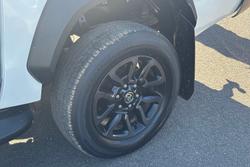 2023 Toyota Hilux Rogue