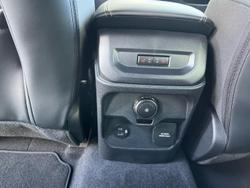 2025 Ford Everest Platinum