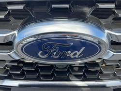 2025 Ford Everest Platinum