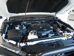2022 Toyota Hilux SR
