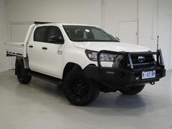 2022 Toyota Hilux SR