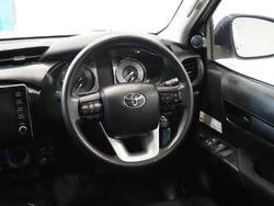 2022 Toyota Hilux SR