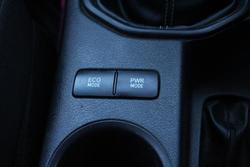 2019 Toyota Hilux SR