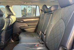 2023 Toyota Kluger Grande