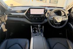 2023 Toyota Kluger Grande