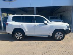 2022 Toyota Landcruiser GXL FJA300R 4X4 Dual Range Glacier White