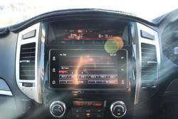 2017 Mitsubishi Pajero GLX