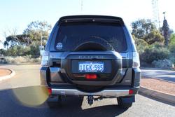 2017 Mitsubishi Pajero GLX