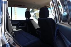 2017 Mitsubishi Pajero GLX