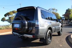 2017 Mitsubishi Pajero GLX