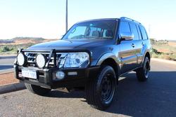 2017 Mitsubishi Pajero GLX