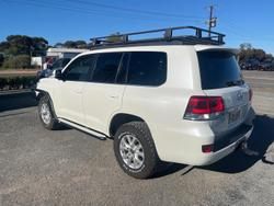 2016 Toyota Landcruiser VX VDJ200R 4X4 Dual Range Crystal Pearl
