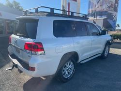 2016 Toyota Landcruiser VX VDJ200R 4X4 Dual Range Crystal Pearl
