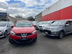 2012 Nissan Dualis ST