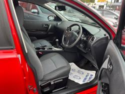 2012 Nissan Dualis ST