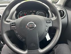 2012 Nissan Dualis ST