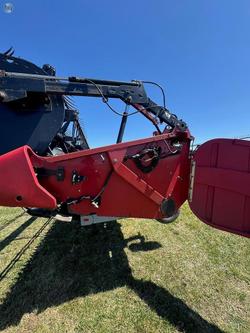 2014 CASE IH 3152 40Inch Draper Front + Trailer Red