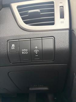 2014 Hyundai i30 Active GD2 MY14 Creamy White