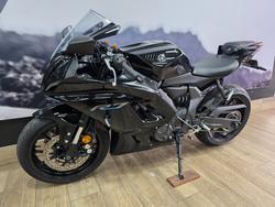 2023 Yamaha YZF-R7LA Black