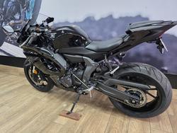 2023 Yamaha YZF-R7LA Black