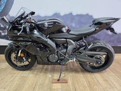 2023 Yamaha YZF-R7LA Black