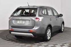 2014 Mitsubishi Outlander ES