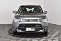 2014 Mitsubishi Outlander ES