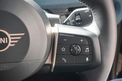 2025 MINI Aceman SE Favoured