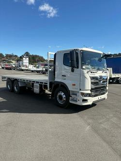 2025 Hino 700 Series White