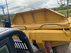 2015 CAT 740C Ej 6X6 Art. Dump Trucks
