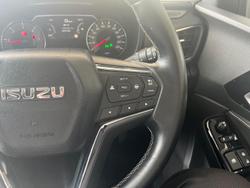 2023 Isuzu MU-X LS-T