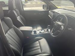 2023 Isuzu MU-X LS-T