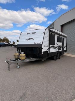 2017 SILVER VALLEY CARAVANS Derwent