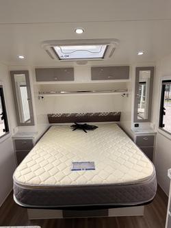 2017 SILVER VALLEY CARAVANS Derwent