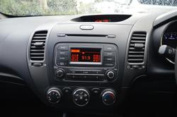 2013 Kia Cerato S YD Clear White