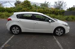 2013 Kia Cerato S YD Clear White