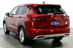 2022 Mitsubishi Outlander LS