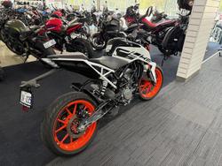2021 KTM 200 Duke Duke White
