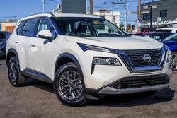 2025 Nissan X-TRAIL ST