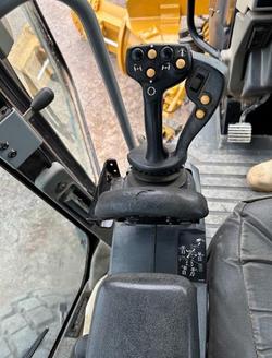 2017 Caterpillar 12M
