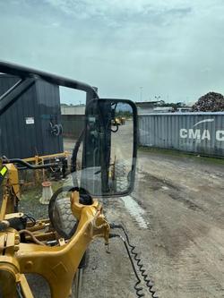 2017 Caterpillar 12M