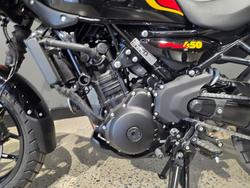 2025 Royal Enfield GUERILLA 450 BLACK