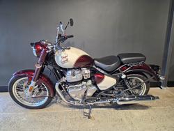 2025 Royal Enfield CLASSIC 650 RED