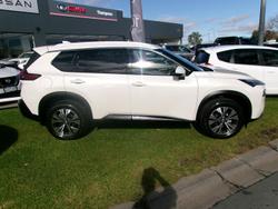 2025 Nissan X-TRAIL ST-L