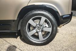 2025 Land Rover Defender 110 D350 X-Dynamic HSE